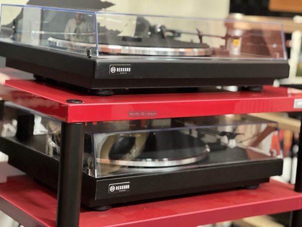 REKKORD Audio F110 és F300 vinyl lemezjátszók AudioME